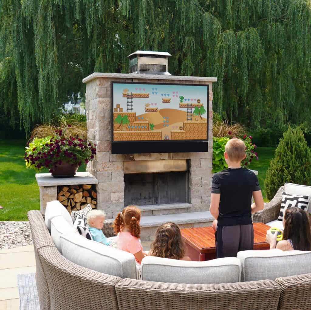 Seura Outdoor TV in Full Sun Series Kids Playing Video Game